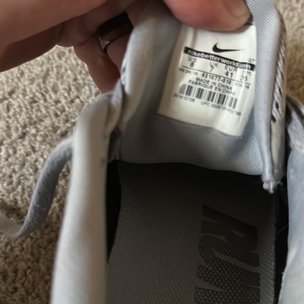 Nike Air Max Shoes - Picture 5 of 5